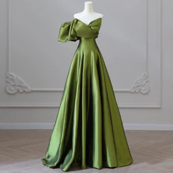 Vintage Retro Clover Green Prom Dresses 2024 A Line Princess Zipper Up At Side One Shoulder Short Sleeve Backless Sweep Train Prom Formal Dresses