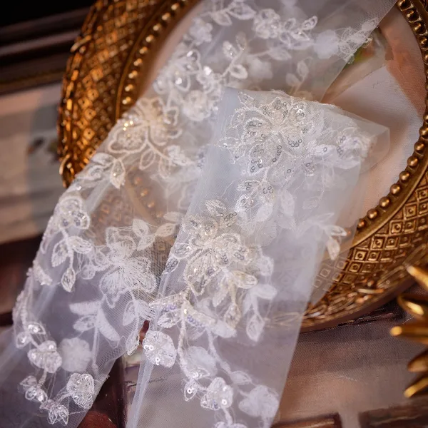 Vintage / Originale Blanche Perlage Paillettes En Dentelle Fleur Mariage Gants Mariage 2026 Tulle