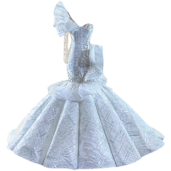 Luxus / Herrlich Sexy Weiß Fallende Rüsche Brautkleider / Hochzeitskleider 2022 Meerjungfrau One-Shoulder Strass Pailletten Lange Ärmel Rückenfreies Kapelle-Schleppe Hochzeit