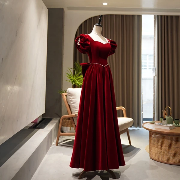 Elegant Burgundy Pearl Prom Dresses 2022 A-Line / Princess Square Neckline Short Sleeve Backless Bow Floor-Length / Long Prom Formal Dresses