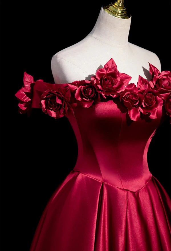Elegant Burgundy Appliques Satin Prom Dresses 2024 A-Line / Princess Off-The-Shoulder Sleeveless Backless Floor-Length / Long Prom Formal Dresses