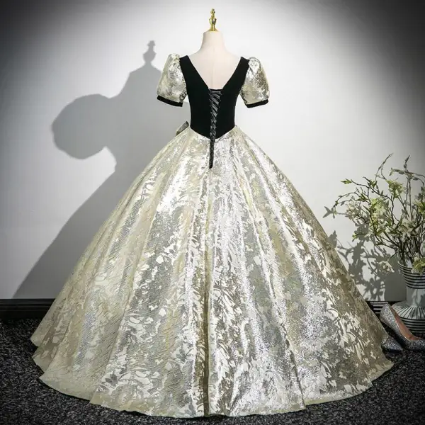 Chic Noire Faux Diamant Noeud Robe De Bal 2025 Robe Boule Encolure Carrée Gonflée Manches Courtes Dos Nu Longue Promo Robe De Ceremonie