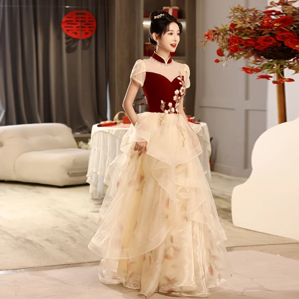 Chinese style Burgundy Beading Lace Flower Cascading Ruffles Prom Dresses 2024 A-Line / Princess High Neck Short Sleeve Floor-Length / Long Prom
