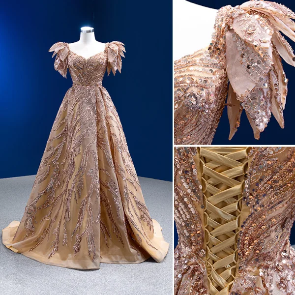 Luxe Scintillantes Doré Fait main Perlage Paillettes Robe De Bal 2022 Princesse Encolure Carrée Manches Courtes Dos Nu Train De Balayage Promo Robe De Ceremonie