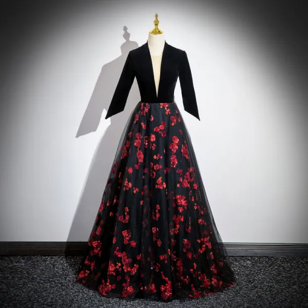 Eleganta Svarta Långärmad Balklänningar 2024 Prinsessa Långa Djup v-hals Blomma Korsade remmar Röda mattan Aftonklänningar