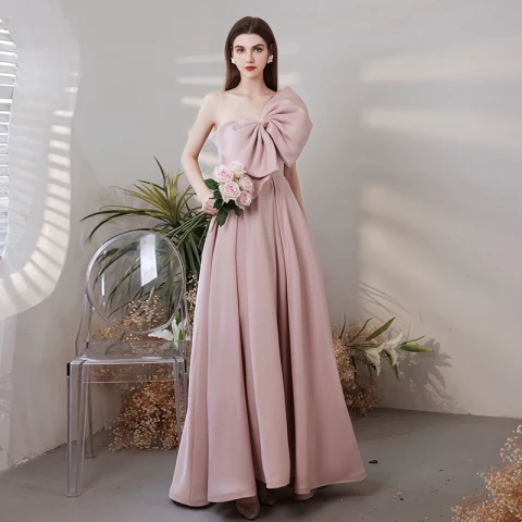 Glamourös Prinzessin Schleife Dunkel Rosa Ballkleider 2021 Bandeau Ärmellos Gekreuzte Träger Lange Satin Verlobungs Abendkleider