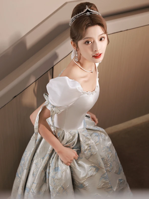 Élégant Blanche Glitter Robe De Bal 2023 Princesse Encolure Dégagée Noeud Manches Courtes Dos Nu Longue Promo Robe De Ceremonie