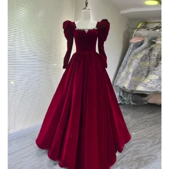 Audrey Hepburn Style Burgundy Winter Suede Prom Dresses 2023 A Line Princess Square Neckline Long Sleeve Backless Floor Length Long Prom Formal Dresses