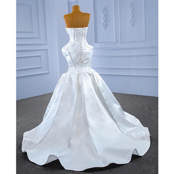 Haut de Gamme Ivoire Satin Trompette / Sirène Robe De Mariée 2022 Bustier Sans Manches Dos Nu Tribunal Train Mariage