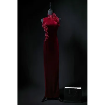 Vintage Burgundy Appliqués Sammet Balklänningar 2024 Trumpet Sjöjungfru Hög Hals Ärmlös Halterneck Långa Bal Formella Klänningar