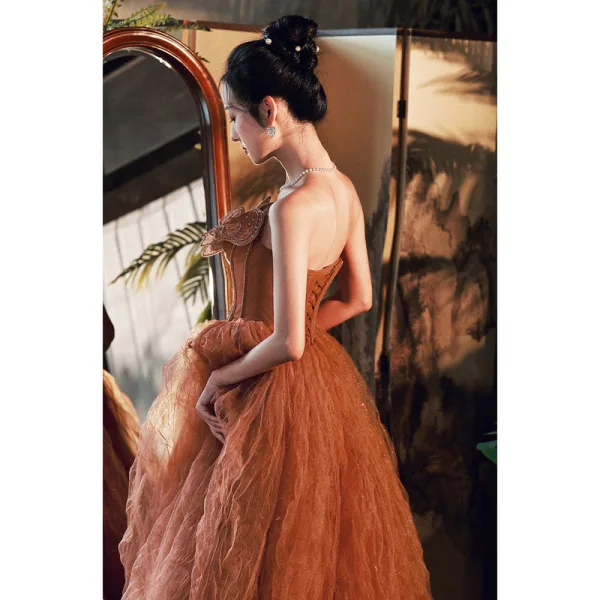 Charmant Orange Fallende Rüsche Pailletten Abendkleider 2022 A Linie Bandeau Strass Schmetterling Ärmellos Rückenfreies Lange Abend Festliche Kleider