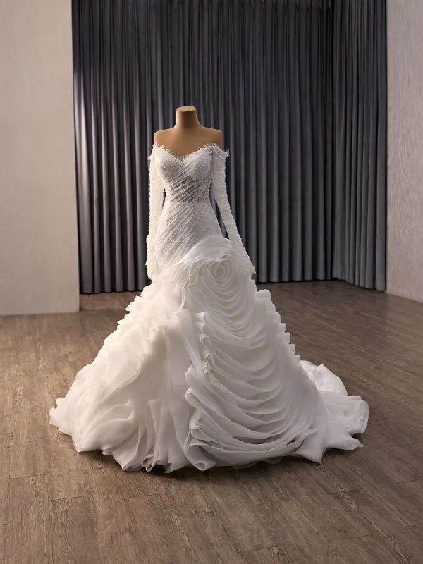 Haut de Gamme Charmant Blanche Volants en Cascade Perlage Paillettes En Dentelle Fleur Robe De Mariée 2026 Trompette / Sirène De l'épaule Manches Longues Dos Nu Tribunal Train