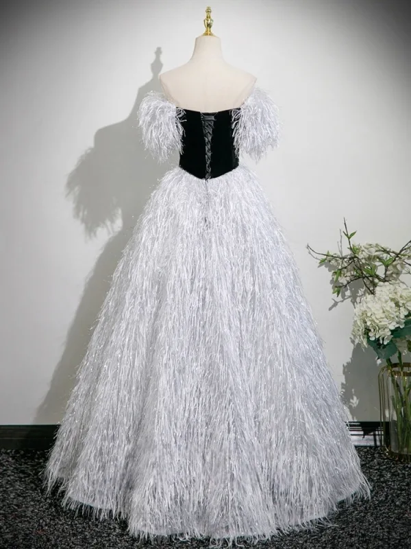 Fashion Silver Grey Tassel Prom Dresses 2025 Ball Gown Off-The-Shoulder Short Sleeve Backless Floor-Length / Long Formal Dresses