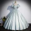 Chic / Belle Vert Cendré Satin Robe De Bal 2023 Robe Boule Encolure Carrée Gonflée Manches Courtes Dos Nu Faux Diamant Noeud Ceinture Longue Promo Robe De Ceremonie
