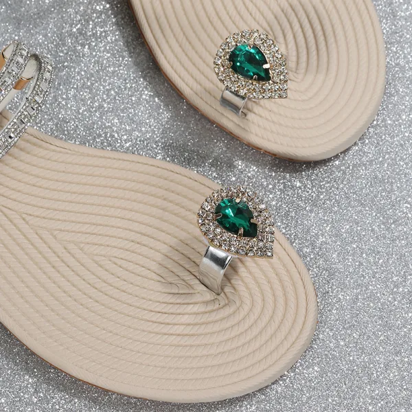 Seksowne Srebrny Lato Plaża Pantofle & Klapki 2022 Rhinestone Peep Toe Płaskie Sandały Damskie