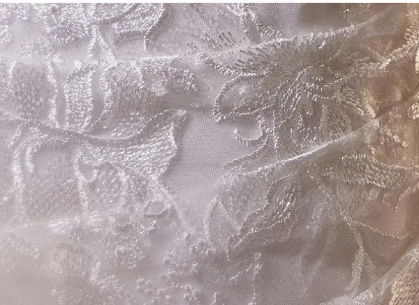 Légère Blanche En Dentelle Fleur Robe De Mariée 2024 Trompette / Sirène De l'épaule Manches Longues Dos Nu Train De Balayage Mariage