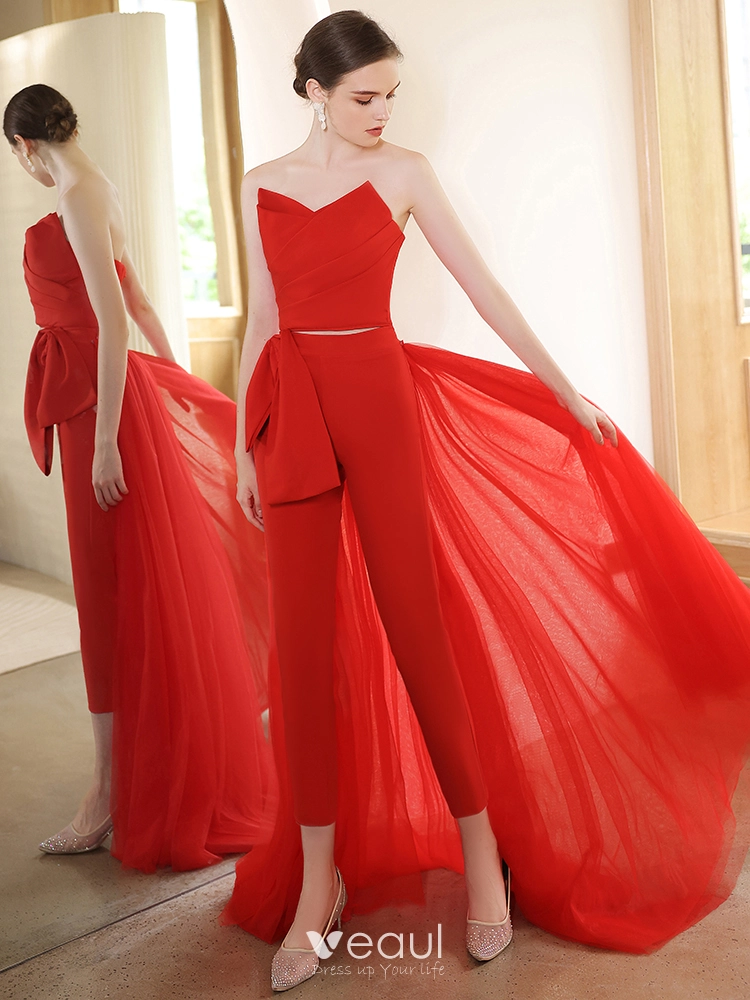 Unusual Red Jumpsuit Evening Dresses 2022 Strapless Sleeveless Backless  Sweep Train Evening Party