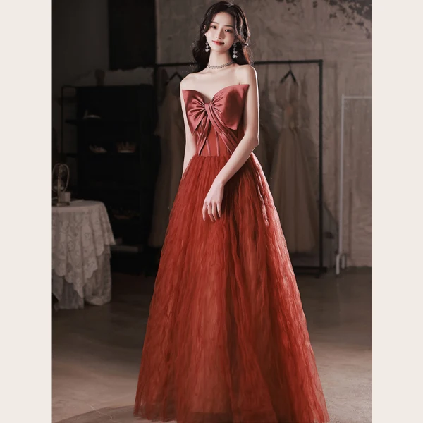 Charming Burgundy Bow Strapless Evening Dresses 2022 A-Line / Princess Sleeveless Backless Floor-Length / Long Evening Party Formal Dresses