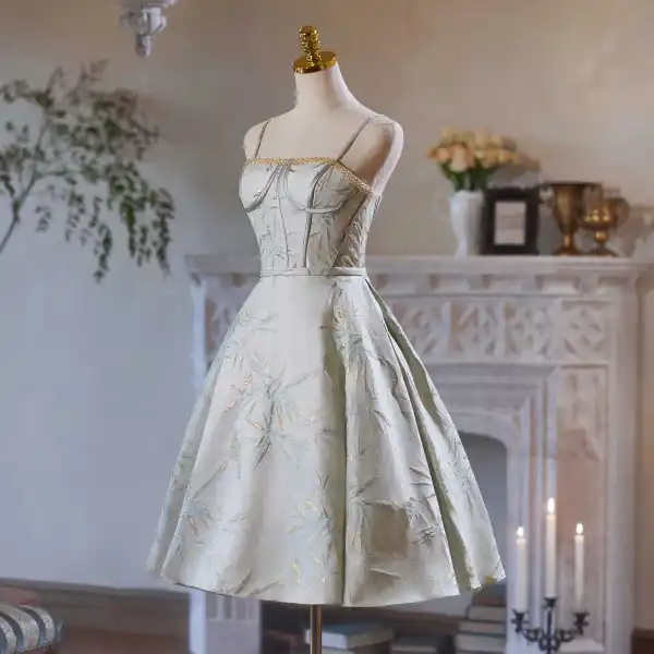 Chinese style Sage Green Beading Lace Flower Short Satin Homecoming Graduation Dresses 2024 A-Line / Princess Spaghetti Straps Sleeveless Backless Formal Dresses