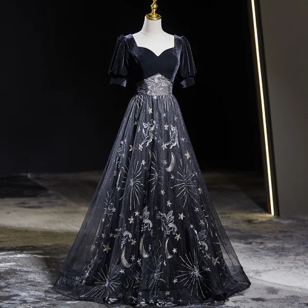 Elegant Black Embroidered Prom Dresses 2024 A-Line / Princess Square  Neckline Short Sleeve Backless Floor-Length / Long Prom Formal Dresses