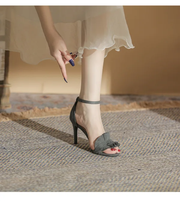 Chic / Belle Noire Gris Vêtement de rue Sandales Femme 2022 Cuir 9 cm Talons Aiguilles Bride Cheville Peep Toes / Bout Ouvert Sandales Talons Hauts