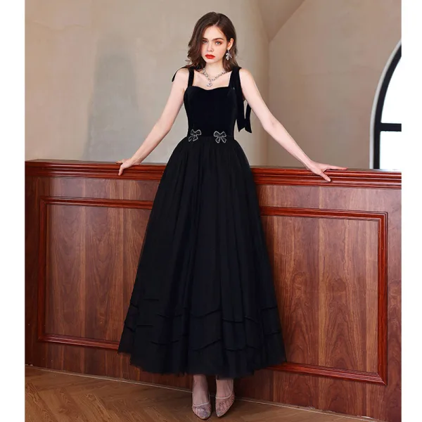Chic / Beautiful Black Rhinestone Bow Prom Dresses 2022 A-Line / Princess Spaghetti Straps Sleeveless Backless Floor-Length / Long Prom Formal Dresses