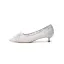 Charming White Beading Lace Flower Wedding Shoes 2023 Wedding 3 cm Stiletto Heels Low Heel Pointed Toe Pumps High Heels