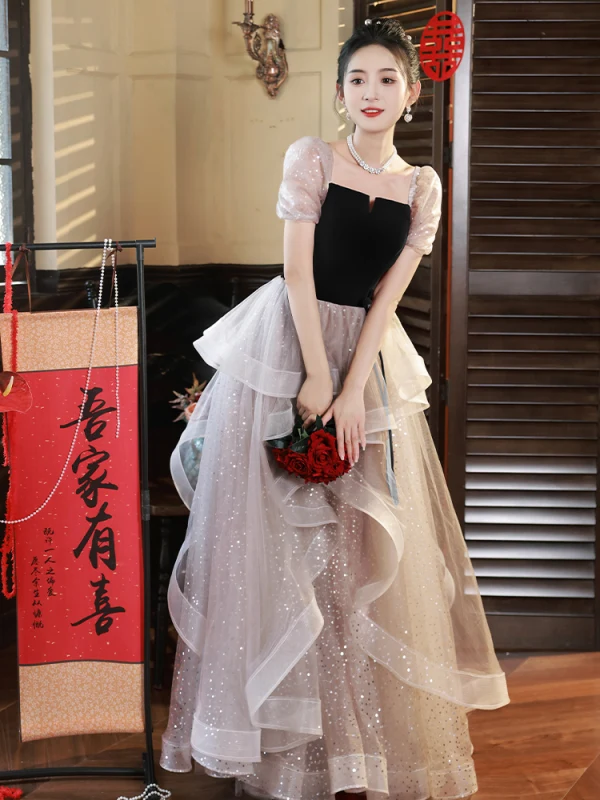 Chic / Belle Noire Volants en Cascade Paillettes Robe De Soirée 2023 Princesse Encolure Carrée Manches Courtes Dos Nu Longue Promo Robe De Ceremonie