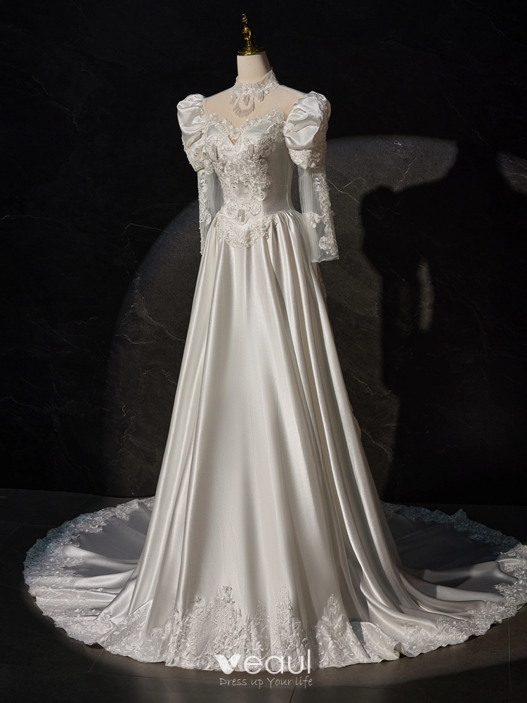 Vintage Originale Medievale Blanche Perlage Perle En Dentelle Fleur Satin Robe De Mariee 2024 Princesse Col
