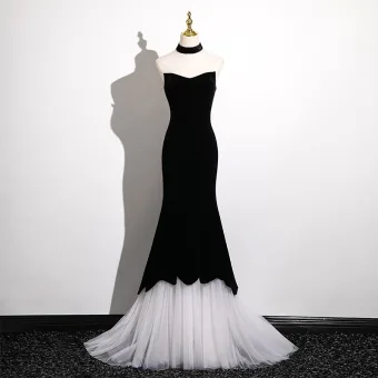 Sexy Black Evening Dresses 2025 Trumpet Mermaid Strapless Sleeveless Backless Sweep Train Evening Party Formal Dresses