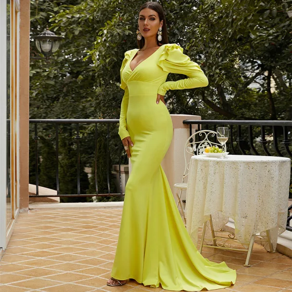 Sexy Jaune Robe De Soirée 2022 Trompette / Sirène V-Cou Manches Longues Train De Balayage Soirée Robe De Ceremonie