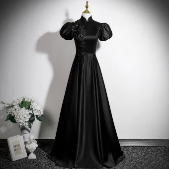 Vintage Originale Noire Satin Appliques Robe De Bal 2025 Princesse Col Haut Gonflée Manches Courtes Dos Nu Longue Promo Robe De Ceremonie