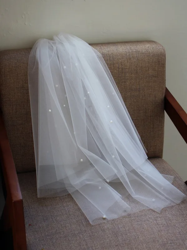 Modest / Simple White Handmade  Pearl Wedding Veils 2025 Tulle