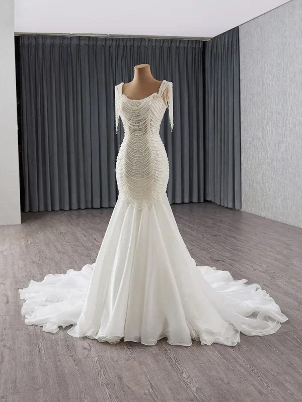 Haut de Gamme Blanche Fait main Perlage Perle Paillettes Robe De Mariée 2025 Trompette / Sirène Encolure Carrée Sans Manches Dos Nu Tribunal Train Mariage