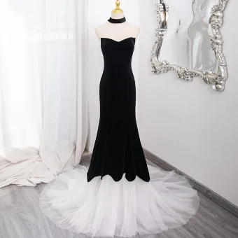 Sexy Negro Vestidos De Noche 2024 Ball Gown Sin Tirantes Sin Mangas Sin Espalda Colas De Barrido Noche Vestidos Formales