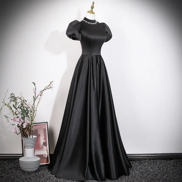 Audrey Hepburn-Stil Schwarz Ballkleider 2026 A Linie Stehkragen Geschwollenes Kurze Ärmel Rückenfreies Lange Festliche Kleider