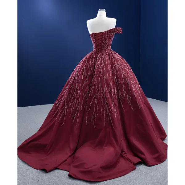 High End Burgunderrot Perlenstickerei Pailletten Ballkleider 2022 Ballkleid One-Shoulder Ärmellos Rückenfreies Sweep / Pinsel Zug Festliche Kleider