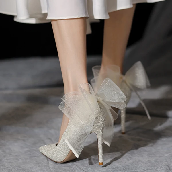 Charmant Ivory / Creme Schleife Pailletten Brautschuhe 2022 10 cm Stilettos Spitzschuh Hochzeit Pumps Hochhackige