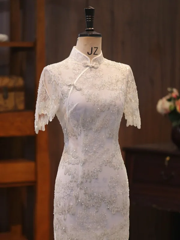 Chinese style White Beading Sequins Evening Party Cheongsam 2026 Trumpet / Mermaid High Neck Short Sleeve Knee-Length