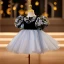 Chic / Belle Bleu Ciel Impression Courte Robe Ceremonie Fille 2022 Robe Boule Encolure Dégagée Gonflée Manches Courtes Faux Diamant Perle Promo Robe Ceremonie Fille