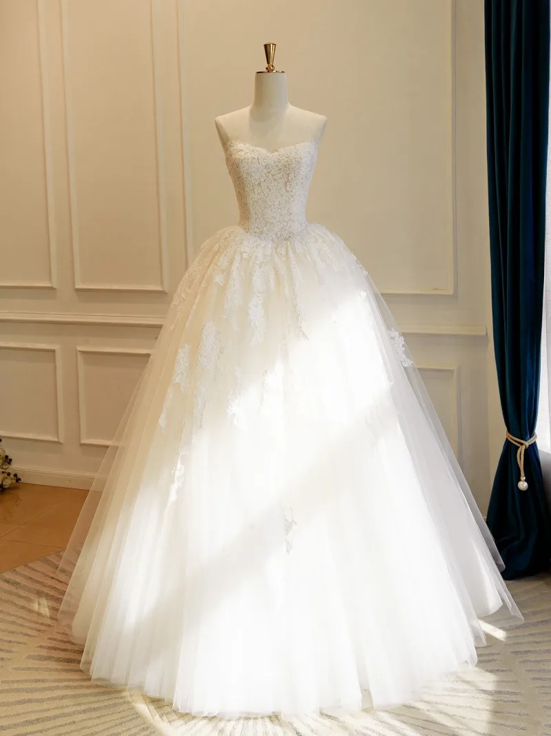 High End Elegant Champagne Håndlaget Blonder Blomst Brudekjoler 2026 Ballkjole Kjæreste Uten Ermer Ryggløse Lange