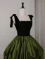 Vintage / Originale Vert Foncé Volants en Cascade Robe De Bal 2025 Robe Boule Encolure Carrée Sans Manches Dos Nu Train De Balayage Robe De Ceremonie