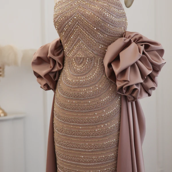 Haut de Gamme Champagne Fait main Perlage Paillettes Robe De Soirée 2024 Trompette / Sirène Bustier Volants Manches Courtes Dos Nu Longue Soirée Robe De Ceremonie