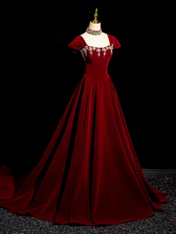 Elegant Burgundy Rhinestone Velvet Prom Dresses 2024 Ball Gown Square Neckline Short Sleeve Backless Sweep Train Prom Formal Dresses