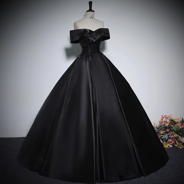 Elegante Schwarz Satin Ballkleider 2023 Ballkleid Off Shoulder Kurze Ärmel Rückenfreies Lange Festliche Kleider