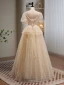 Chic / Belle Champagne Volants en Cascade Robe De Bal 2023 Princesse Perle V-Cou Manches Courtes Dos Nu Longue Promo Robe De Ceremonie