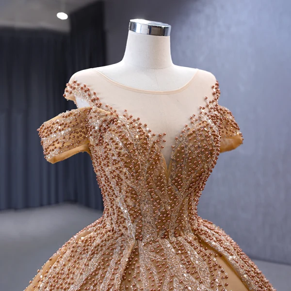 Luxe Champagne Fait main Perlage Perle Paillettes Volants en Cascade Robe De Bal 2023 Robe Boule Encolure Dégagée Manches Courtes Chapel Train Promo Robe De Ceremonie