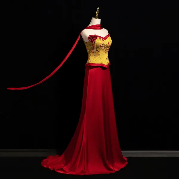 Chinese style Red Beading Appliques Prom Dresses 2026 A-Line / Princess Strapless Sleeveless Backless Sweep Train Evening Party Formal Dresses