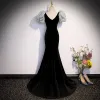 Fashion Black Suede Prom Dresses 2023 Trumpet / Mermaid Square Neckline Puffy Short Sleeve Backless Bow Sweep Train Prom Formal Dresses
