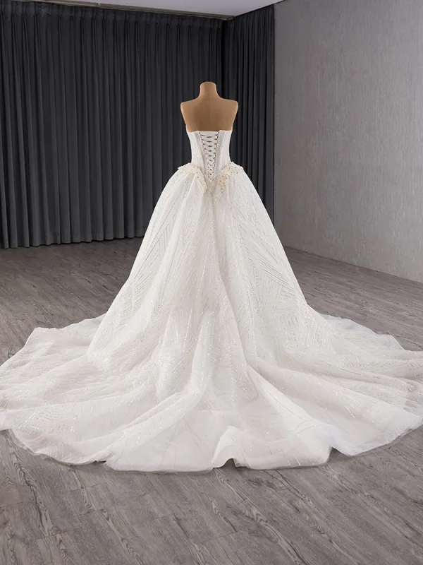 Luxury / Gorgeous White Handmade  Beading Rhinestone Pearl Sequins Wedding Dresses 2024 Ball Gown Strapless Sleeveless Backless Court Train Wedding